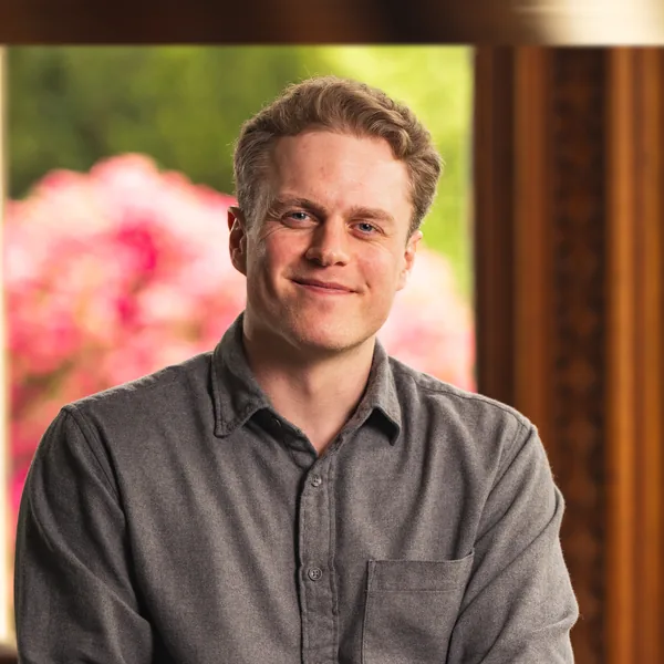 Dr Daniel Roberts
